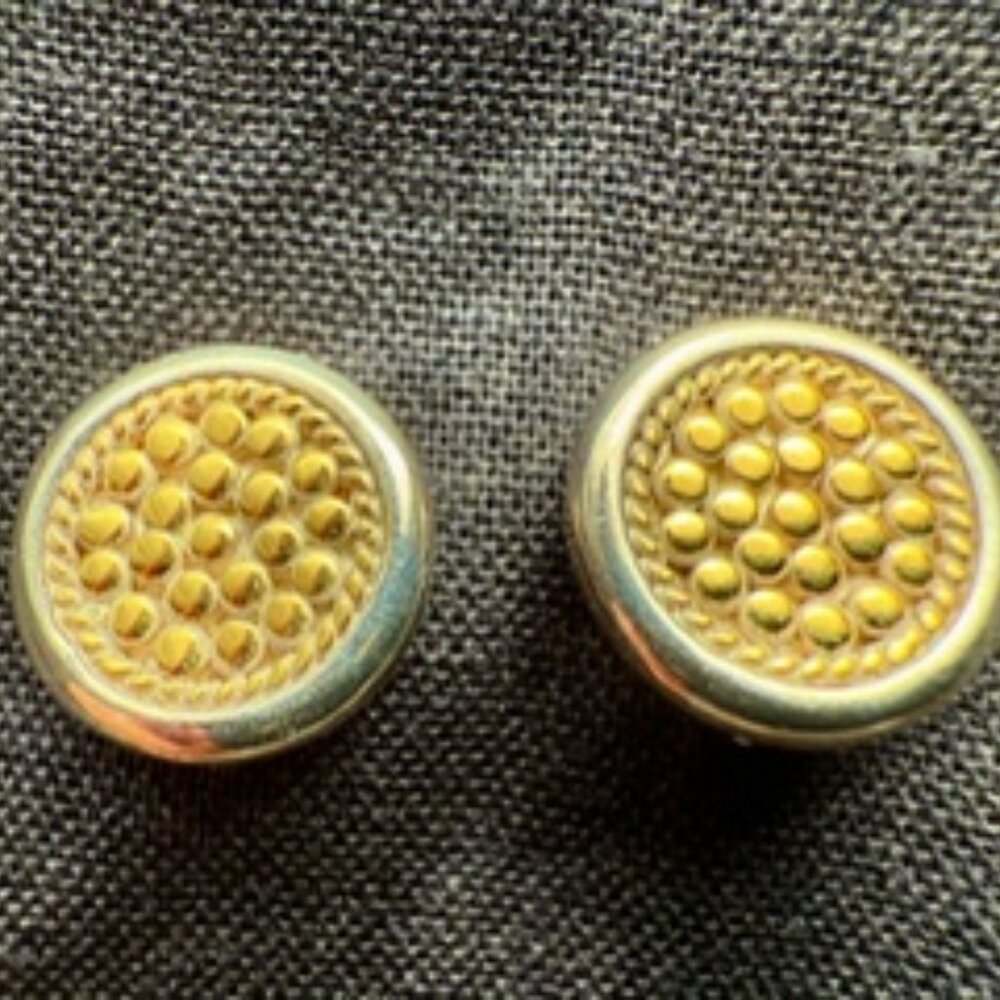 Anna Beck Medium Classic Circle Studs - Two Tone